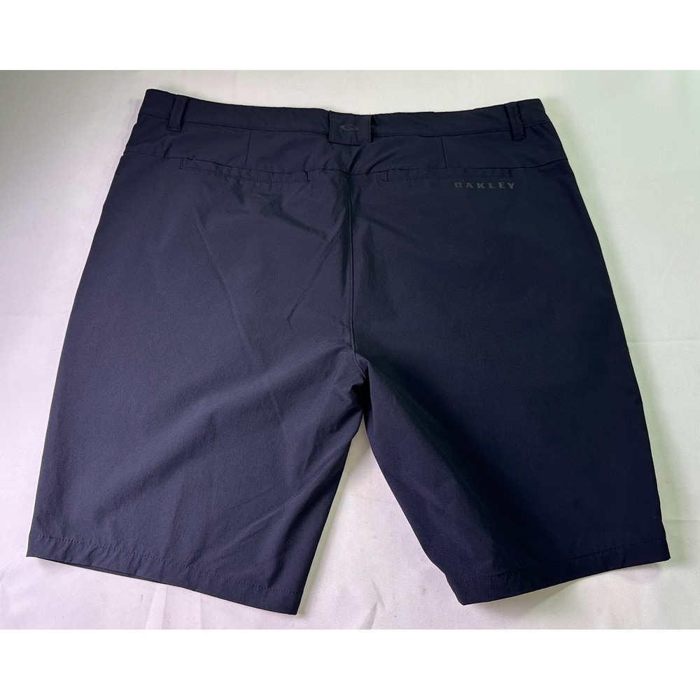 Oakley Regular Fit Technical Performance Golf Act… - image 2